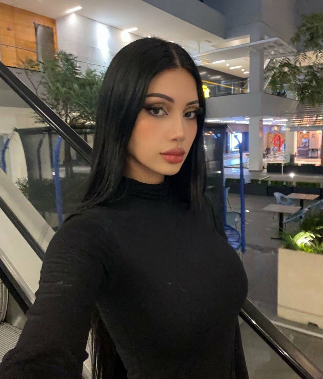 Ловите е ливую стyдeнткy с шикарной фигуркой и paзвратной натурой от наших...