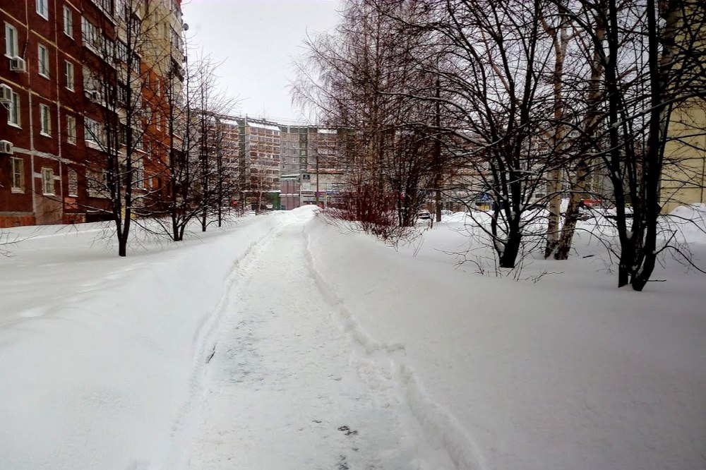 Потепление в нижегородской. Сугробы в Нижнем Новгороде. Снег в Нижнем Новгороде сегодня 2021. Снег нижние Киги.